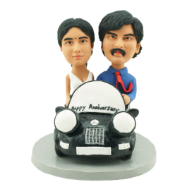 Couple in Car Custom Bobbles
